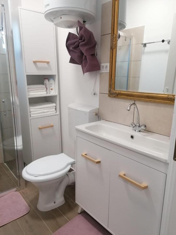 Casa Anna&Criss Appartement Orşova Buitenkant foto